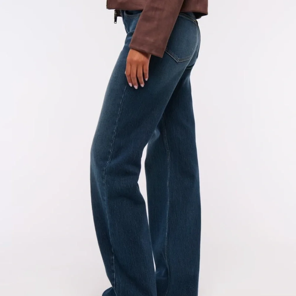 Abercrombie & Fitch High Rise 90s Relaxed Studded Women's Jeans Size 24 - Picture 2 of 12